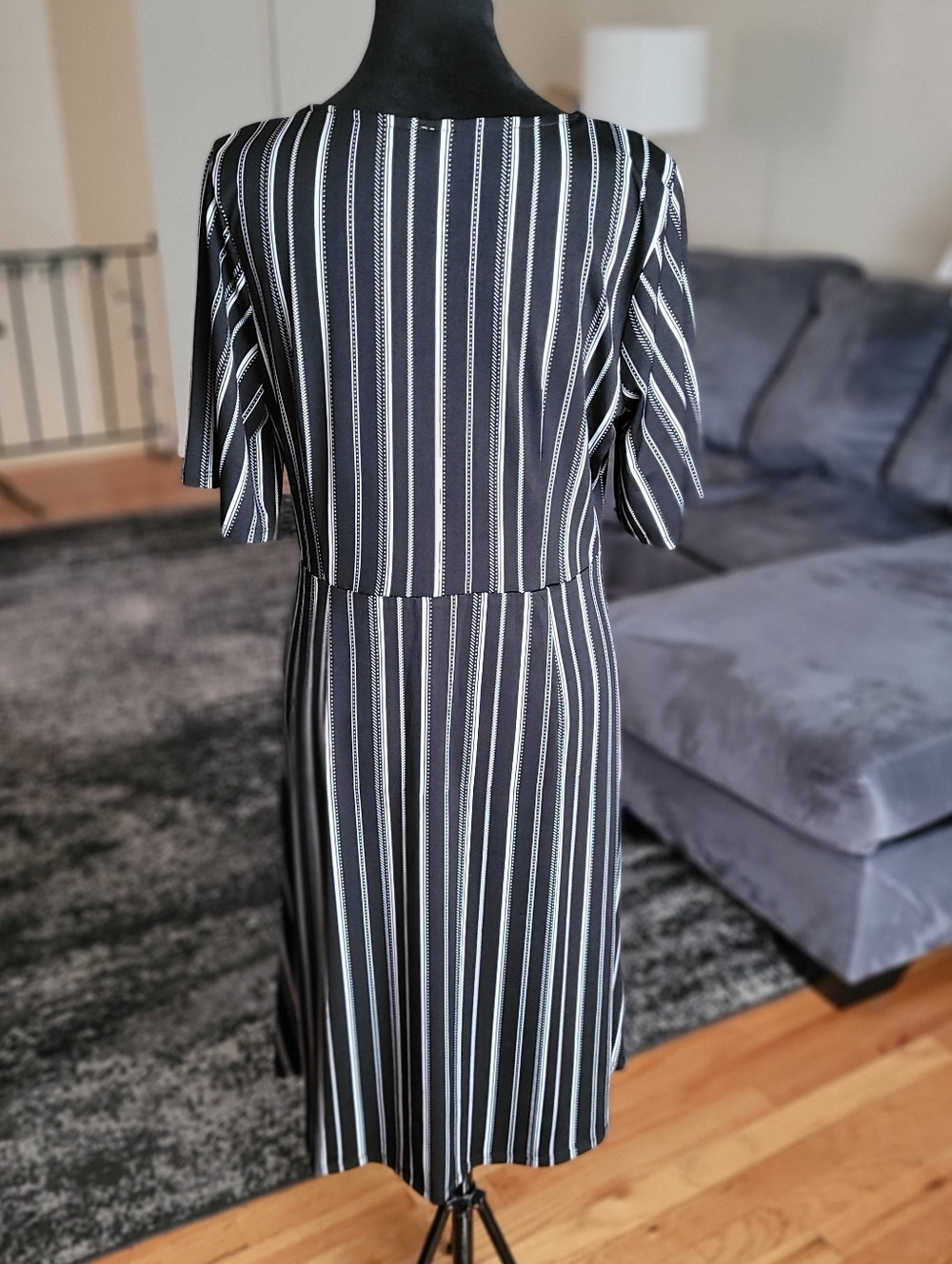 NY Collection Black and White Striped Midi Spring Dress NWOT - Picture 11 of 11